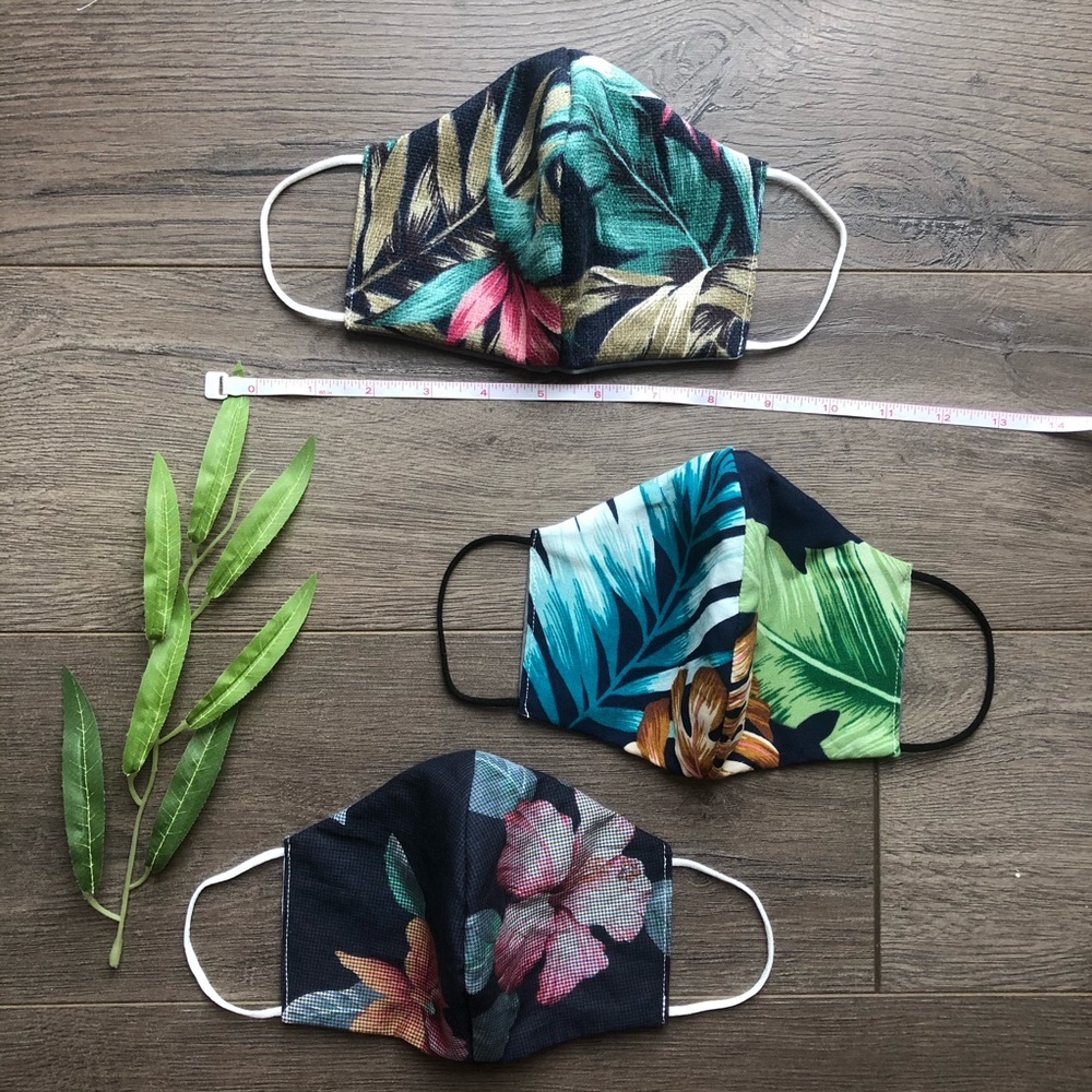 3 handmade hibiscus Hawaiian floral face masks - Picture 5 of 7